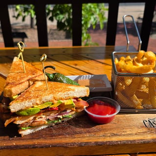 Avocado Chicken Sandwich