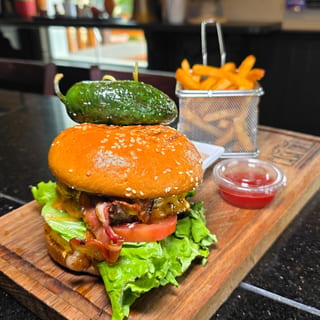 Casa Cheese Burger